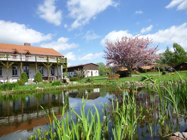 Familienparadies mit Streichelzoo