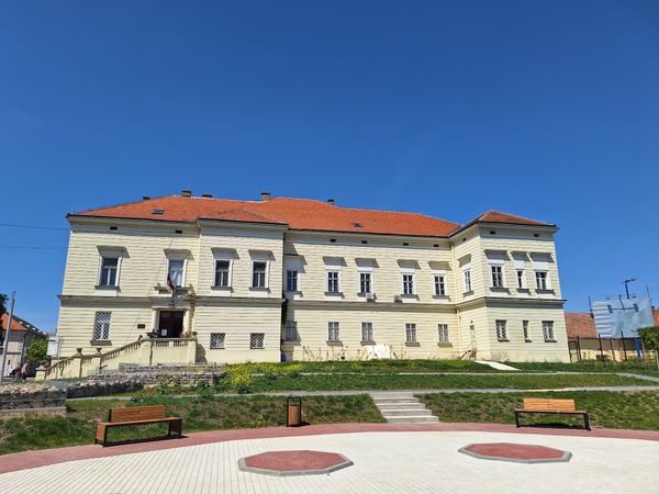 Tauche ein in die Vergangenheit von Stara Pazova