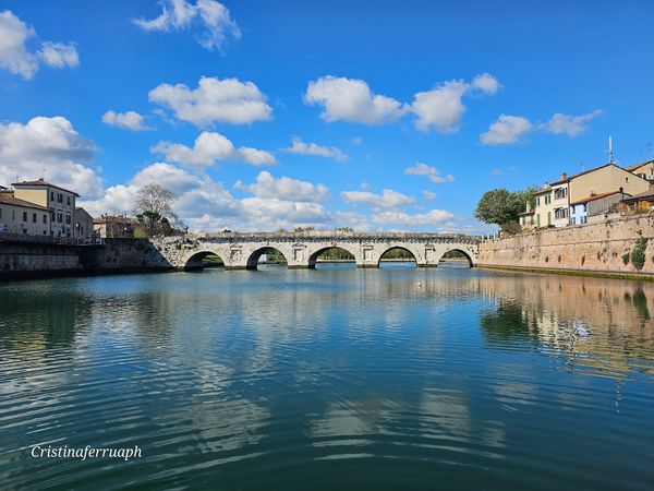 Spaziere über eine 2000 Jahre alte Brücke