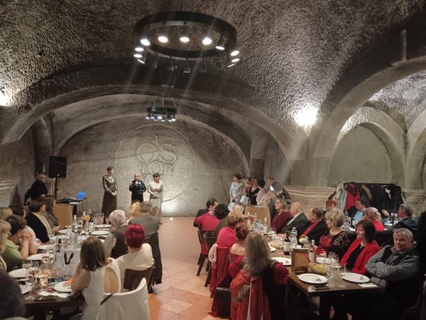 Weinbar-Hopping im Tal der Schönen Frauen