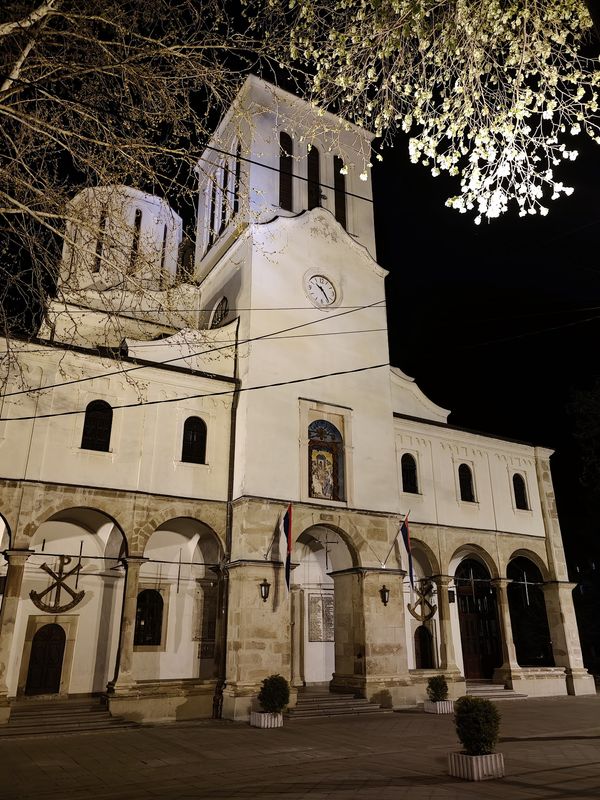 Bewundere die Pracht der Orthodoxen Kathedrale