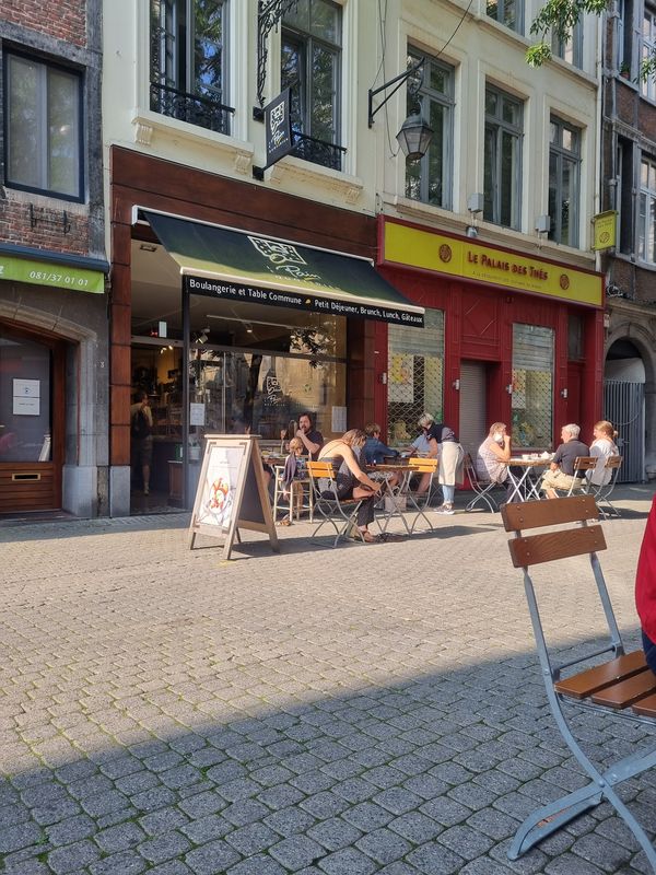 Biologisches Frühstück und Brunch