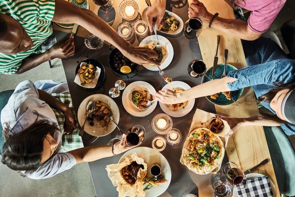 Gemütliches Essen in familiärer Atmosphäre