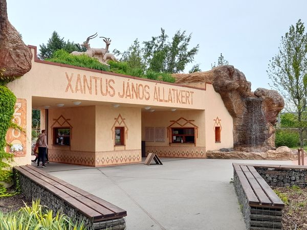 Familienabenteuer im Xantus János Zoo