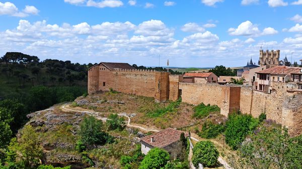 Historische Mauern mit atemberaubender Aussicht