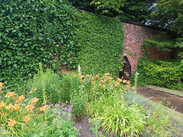 Verstecktes Gartenparadies in Woolton