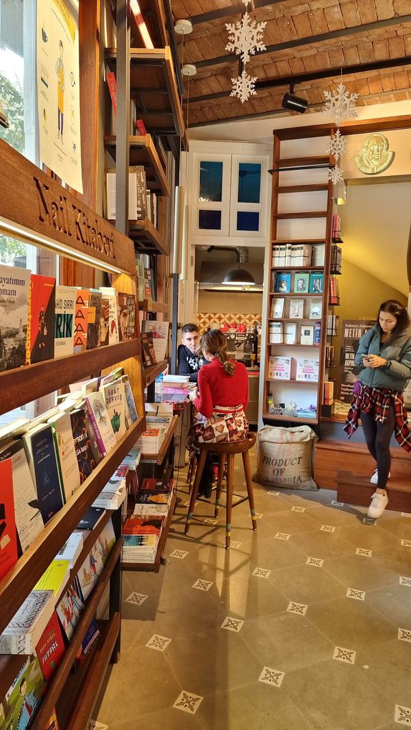 Bücherparadies und Cafégenuss
