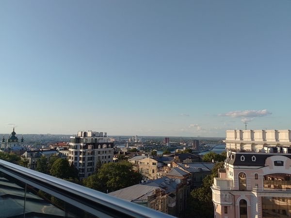 Cocktails mit atemberaubender Aussicht