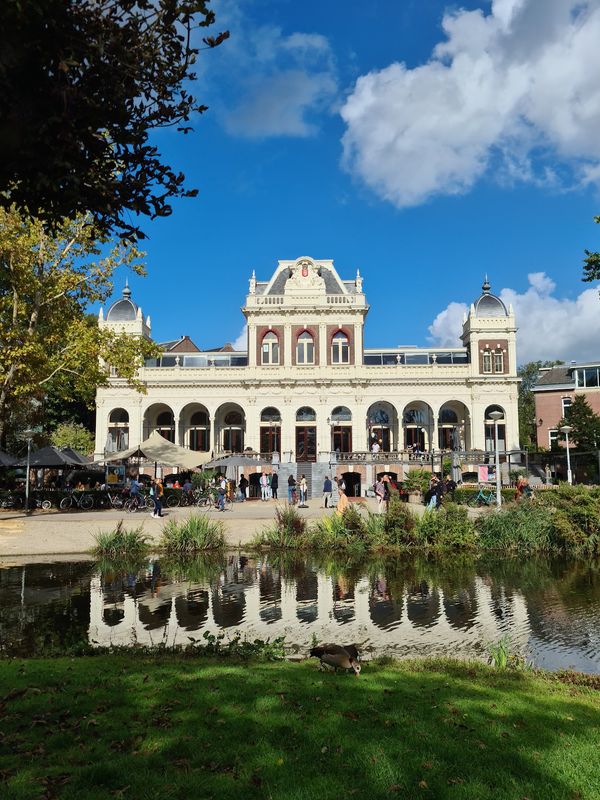 Entspannung im grünen Herzen Amsterdams