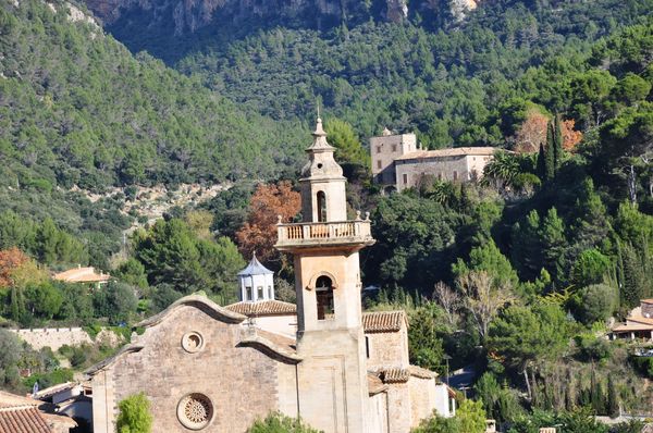 Wandere durch das majestätische Tramuntana-Gebirge