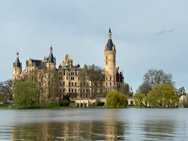 Regionale Köstlichkeiten stilvoll genießen