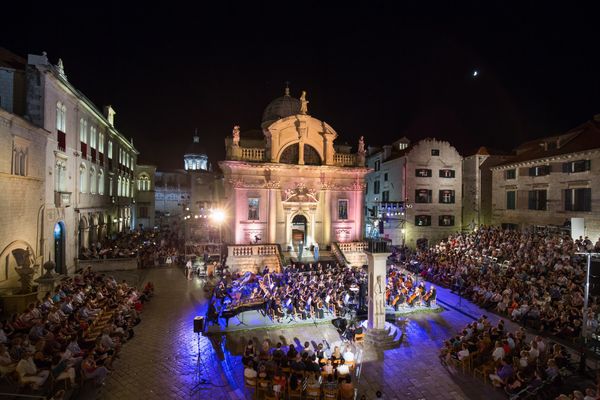 Musik und Kultur unter freiem Himmel