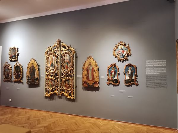 Tauche ein in die serbische Kunstgeschichte
