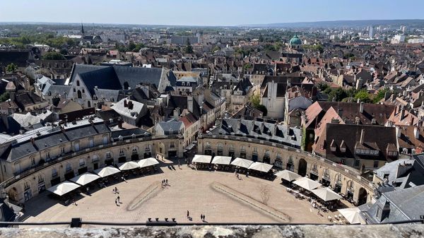 Atemberaubende Aussichten über Dijon