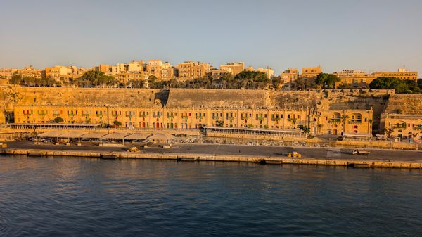 Farbenfrohes Fest am Valletta Waterfront