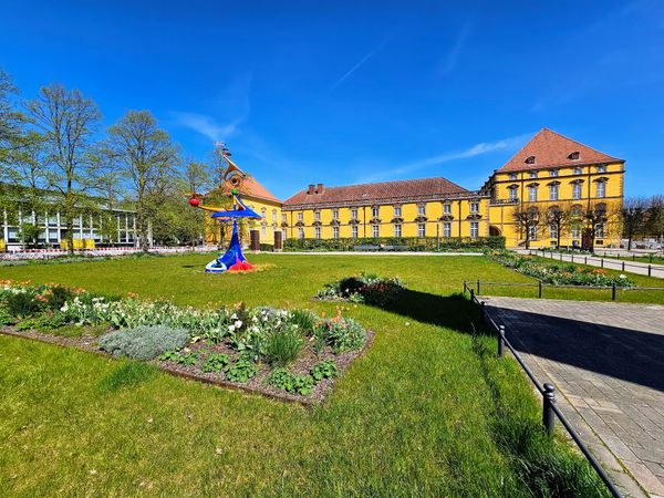 Erkunde das historische Schloss im Herzen Osnabrücks