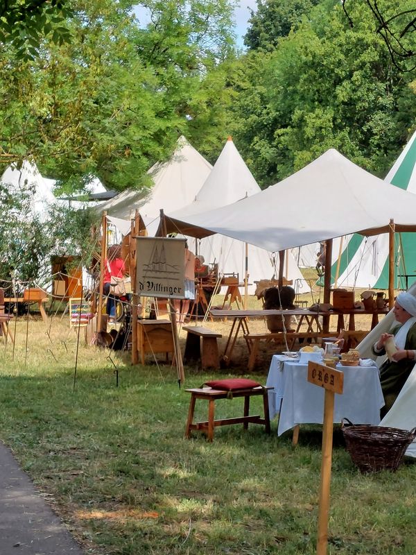 Genieße das traditionelle Altstadtfest