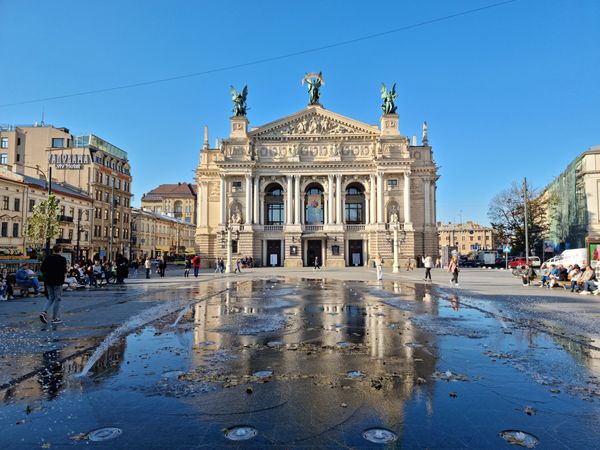 Bewundern Sie die Schönheit Mariens