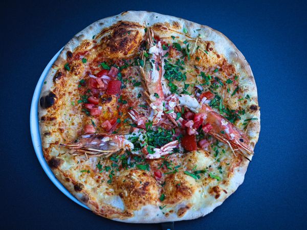 Authentische italienische Pizza genießen
