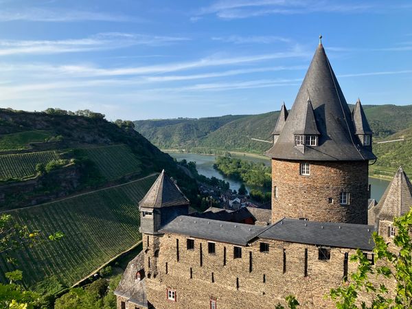 Malerische Fachwerkstadt am Rhein