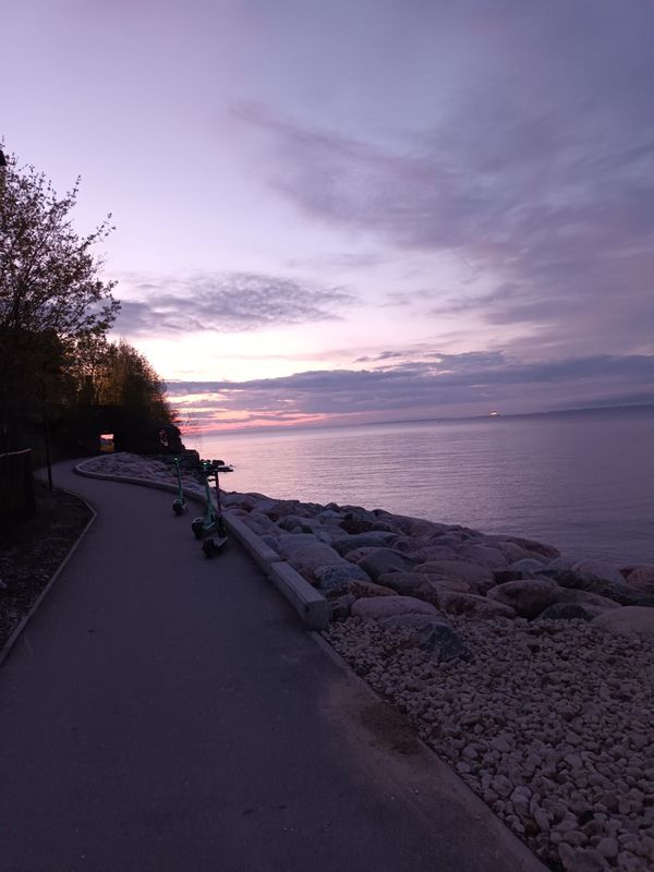 Einzigartiger Spaziergang am Meer