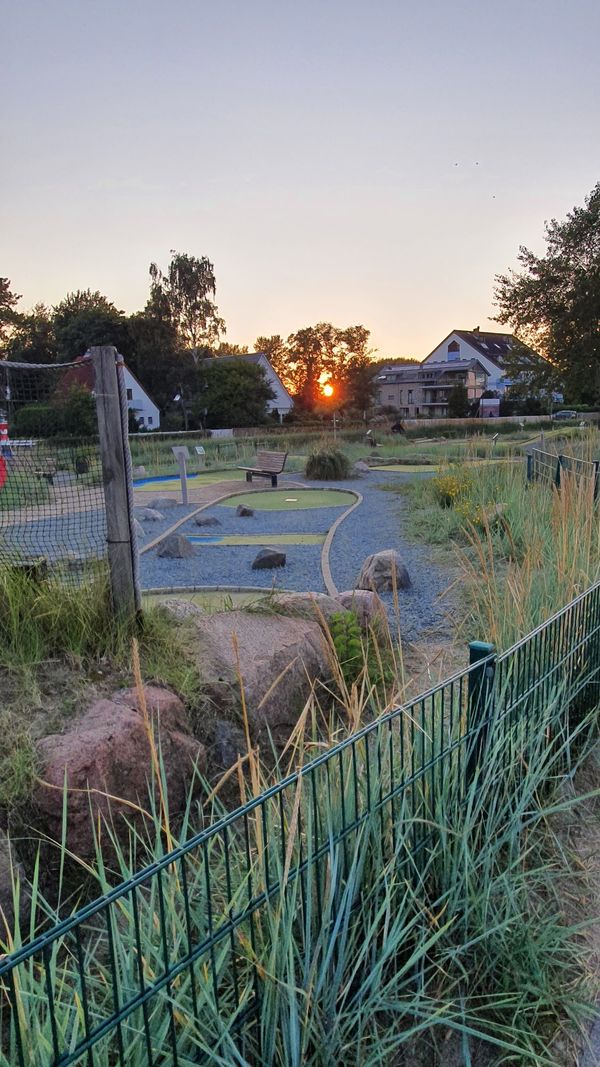 Minigolfen mit Meerblick