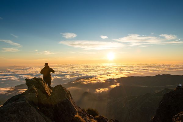 Erkundung der majestätischen Gipfel mit Panoramablicken