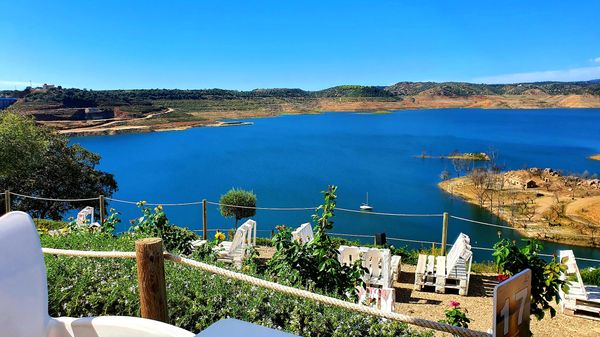 Wassersport und Entspannung am Stausee