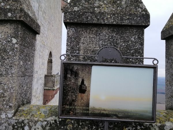 Mittelalterliches Schloss erkunden