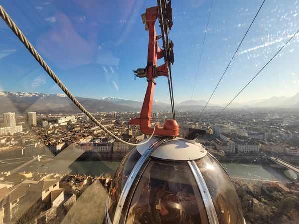 Schweben Sie über Grenoble