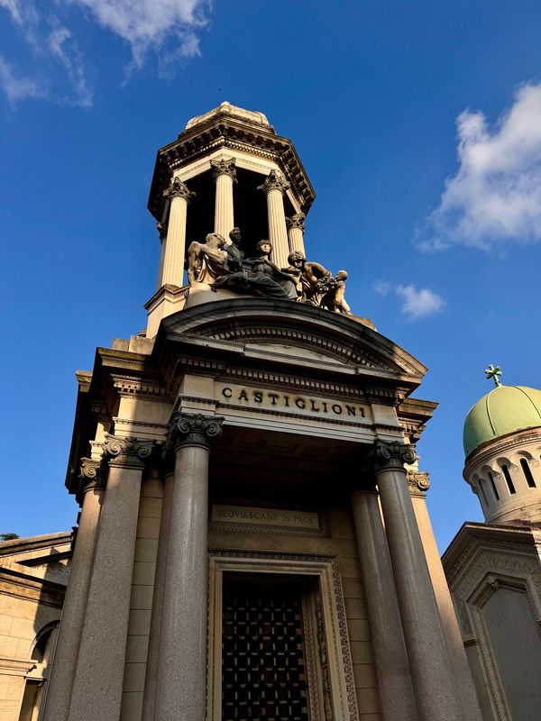Kunstvolle Ruhe im Monumentalfriedhof