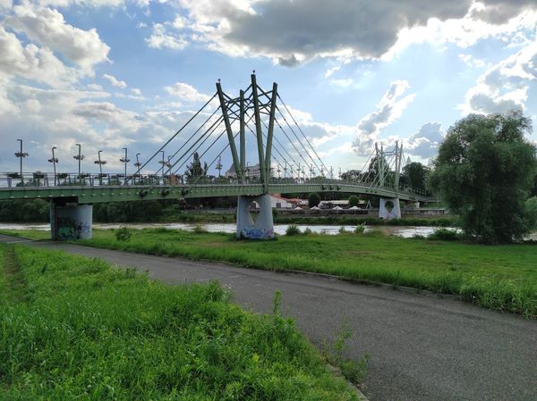 Entspannte Spaziergänge am Fluss