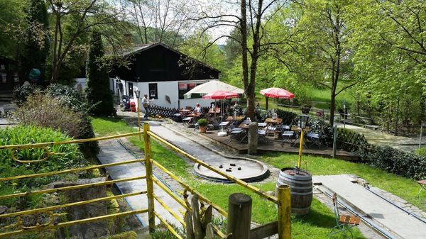 Minigolf mit historischem Flair