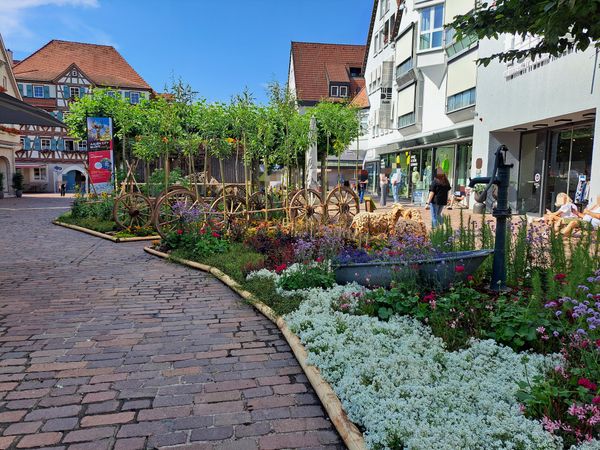 Historische Gassen und charmante Ecken in einer schwäbischen Stadt