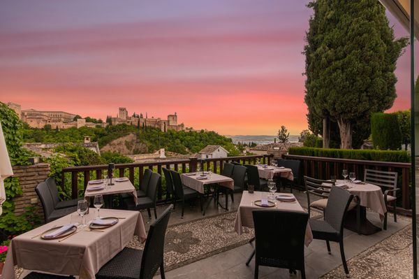 Dinner mit Alhambra-Blick