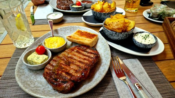 Köstliche Steaks in einzigartigem Ambiente