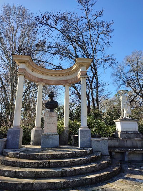 Ein englischer Garten voller Geheimnisse