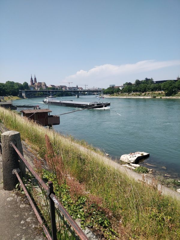 Traditionelle Flussüberfahrt erleben