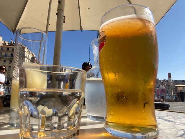 Historische Brasserie am Vieux Port