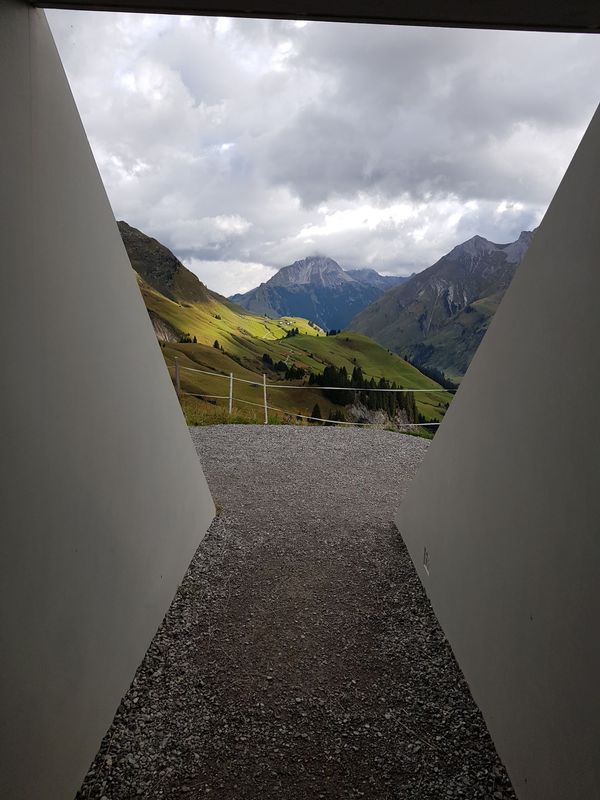 Farbenspiel zwischen Himmel und Erde