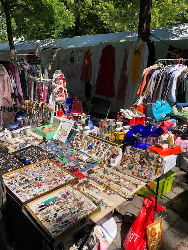 Ein Sonntag am Trödelmarkt