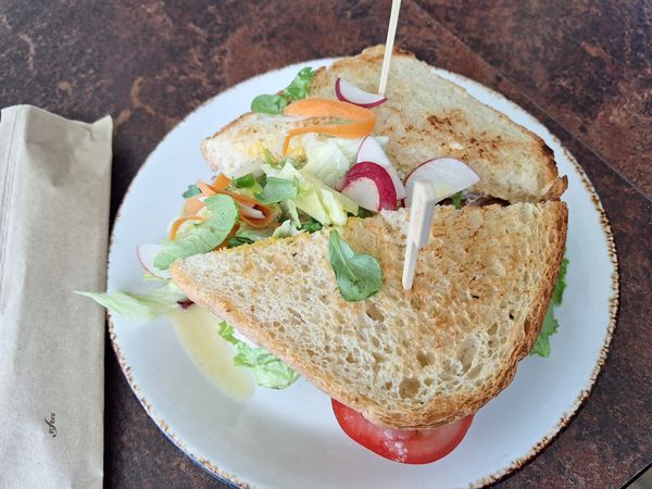 Genussvolle Kaffeepause im Herzen der Stadt
