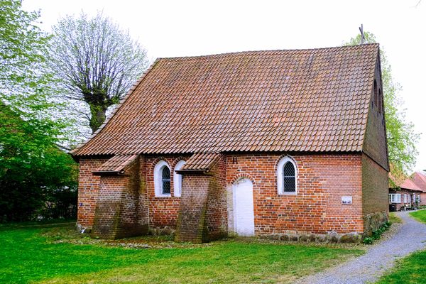 Mystische Momente in alter Kapelle