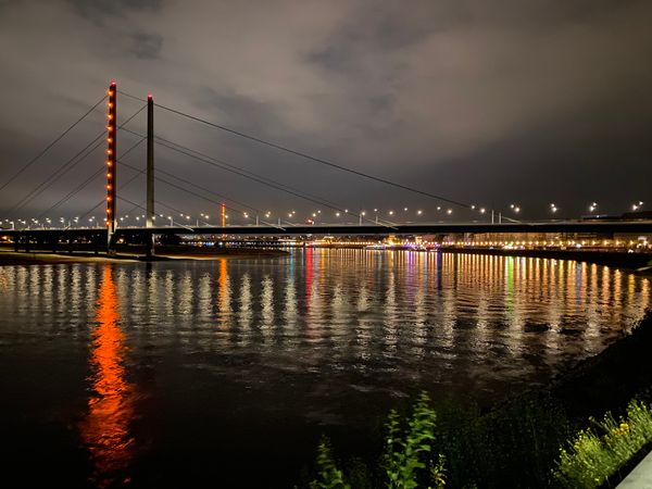 Moderne Architektur und Kulinarik am Wasser