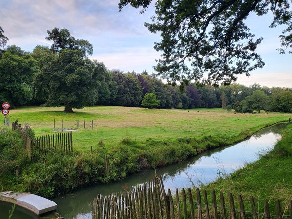 Führung durch das Franc-Waret Schloss