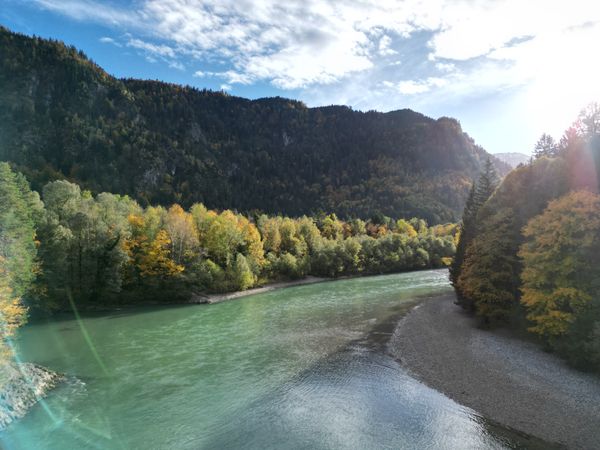 Naturgewalt hautnah am beeindruckenden Wasserfall