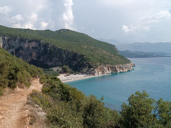 Abgeschiedener Strand mit Natur pur