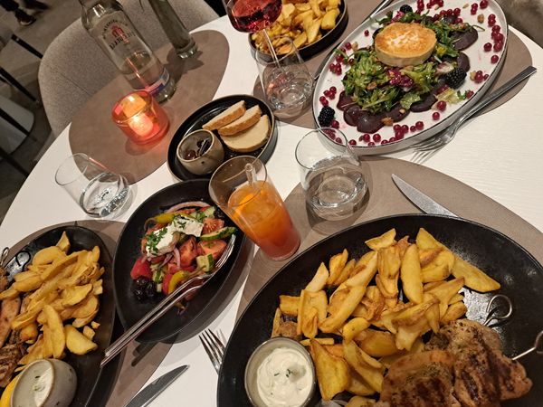 Frischer Fisch und griechische Küche
