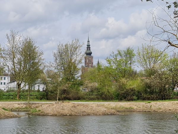 Idyllisches Wasserspiel