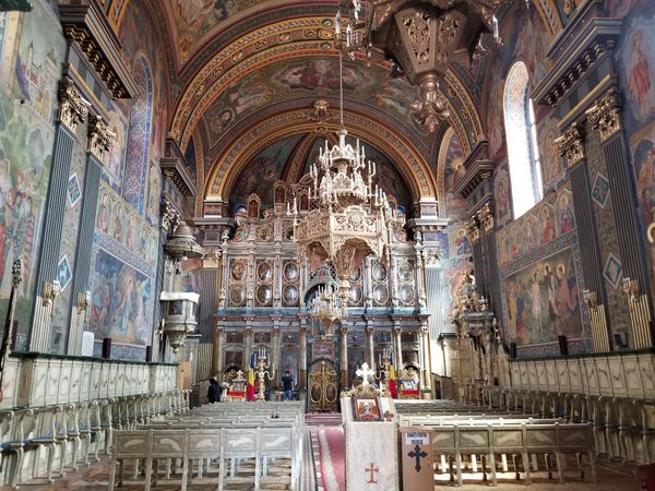 Einzigartige Kirche bei Nacht erleben